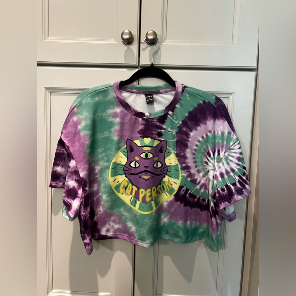 Third eye cat person crop top